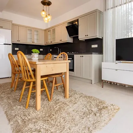 House Sea View Tuerkbuekue 博德鲁姆